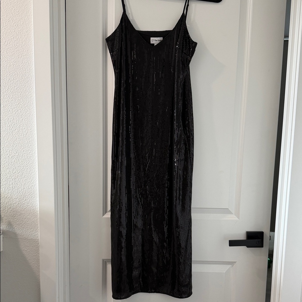 Chic Black Sequin Midi Dress